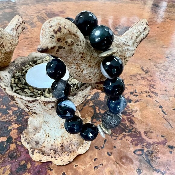Beautiful Black Lava & Gemstone Diffuser Bracelet - Picture 5 of 5